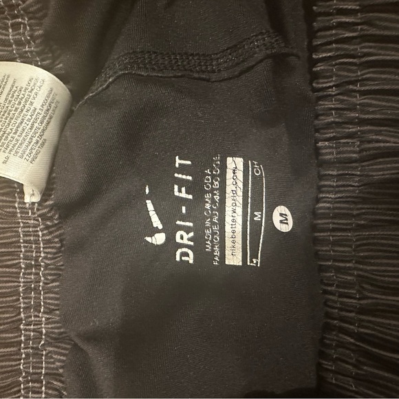 Athletic shorts bundle - Nike and Champion - Picture 7 of 9